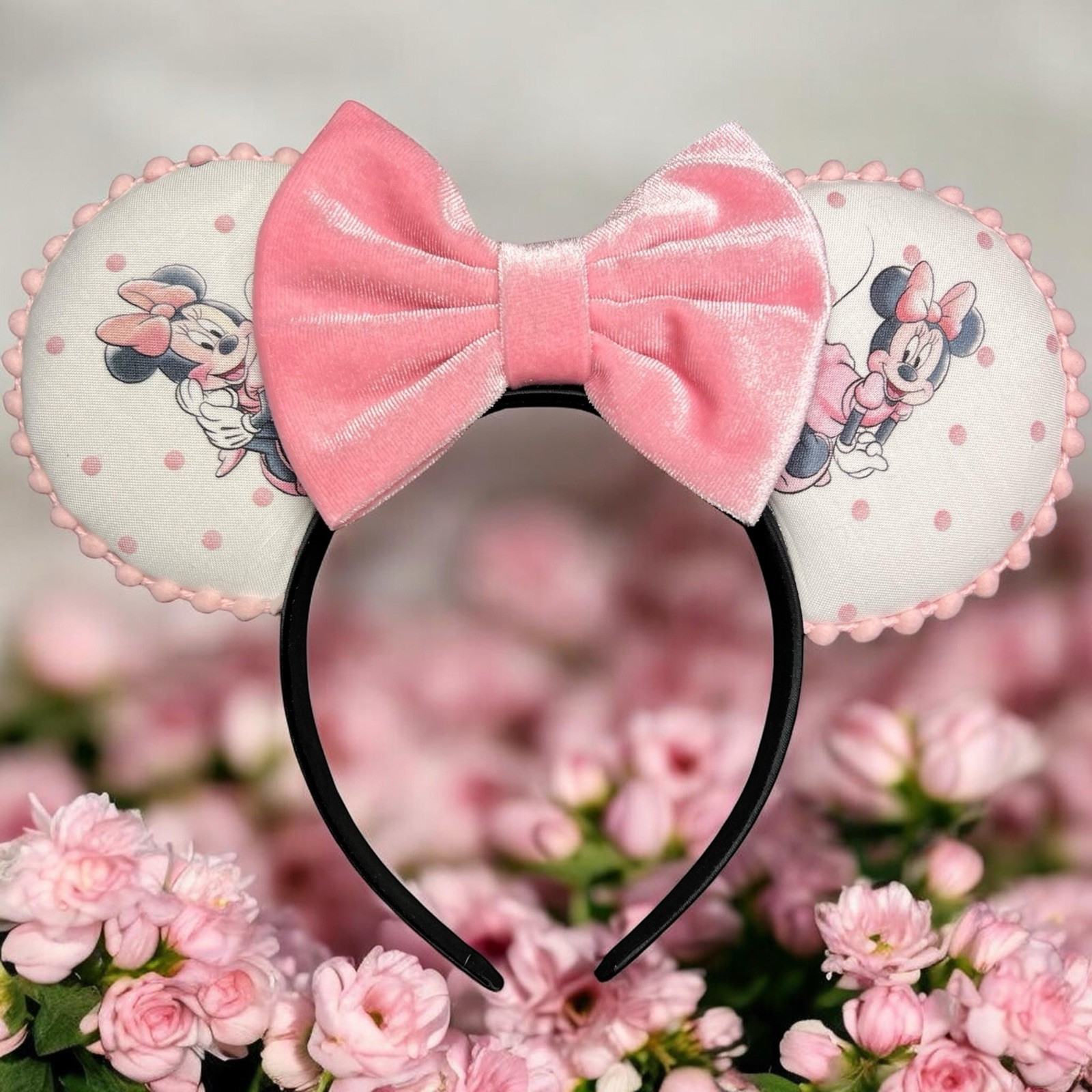 Mouse Ears | Minnie Mouse | Pink Polka Dots | Velvet Bows | Sequined Bows