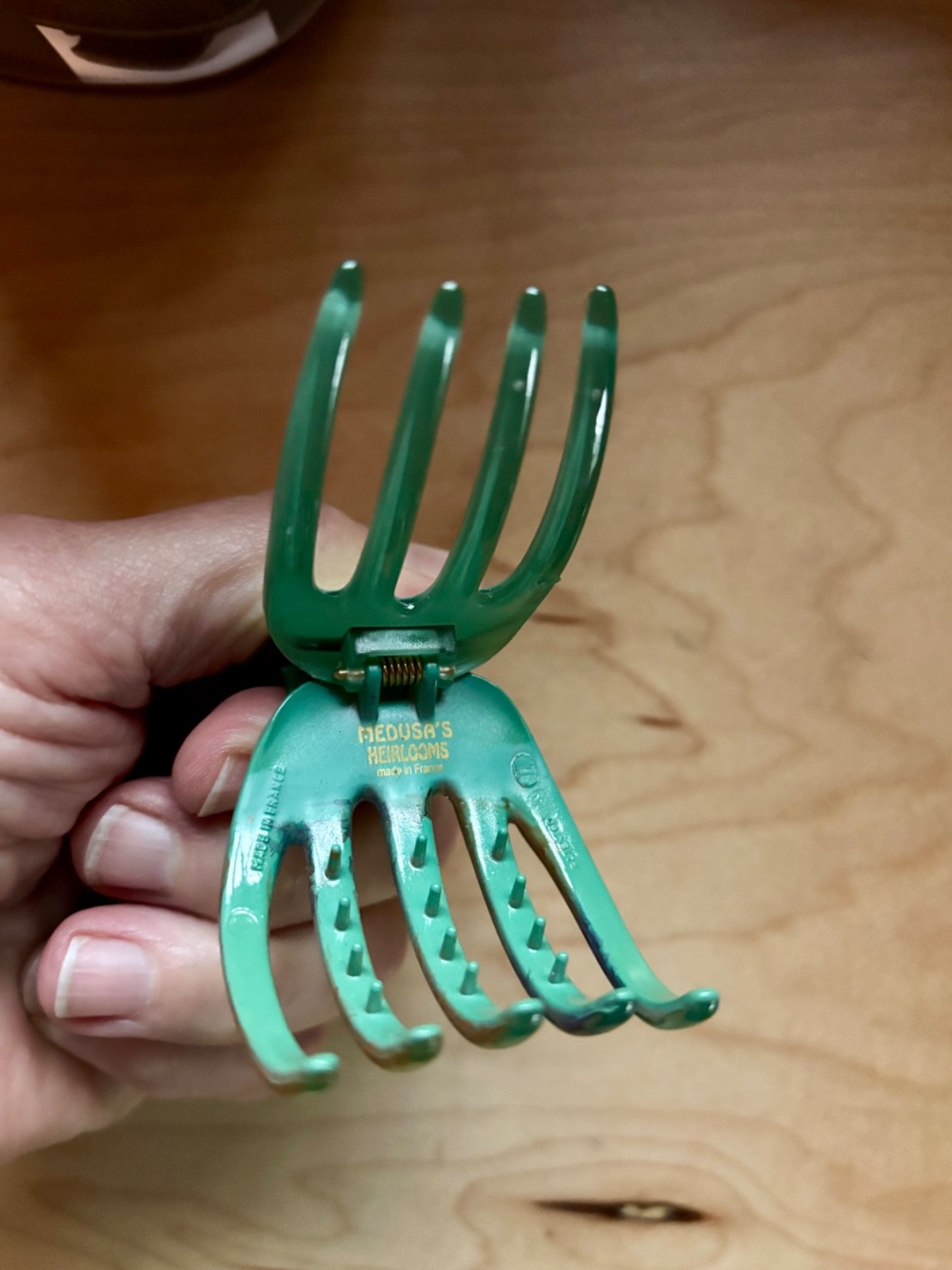 Medusa’s Heirlooms Small Yoga Hair Clip – Turquoise Green