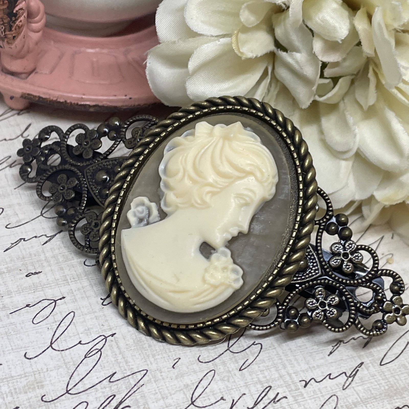 Victorian Fancy Lady Pearl Wedding VALENTINE Cameo Pin Hair Clip Jewelry Comb