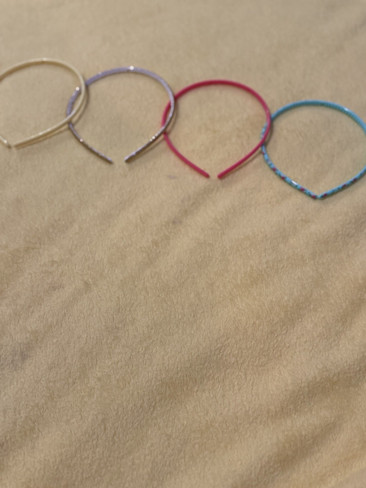 4pc Plastic Headbands w/ Teeth Grip, Multicolor, Solid Pattern, Women/Teens
