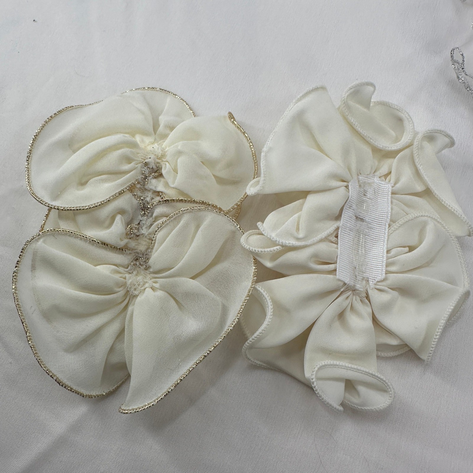 VTG Lot of 4 Handmade Elegant White Organza Fabric Brooch Hair Clip – NO CLIPS