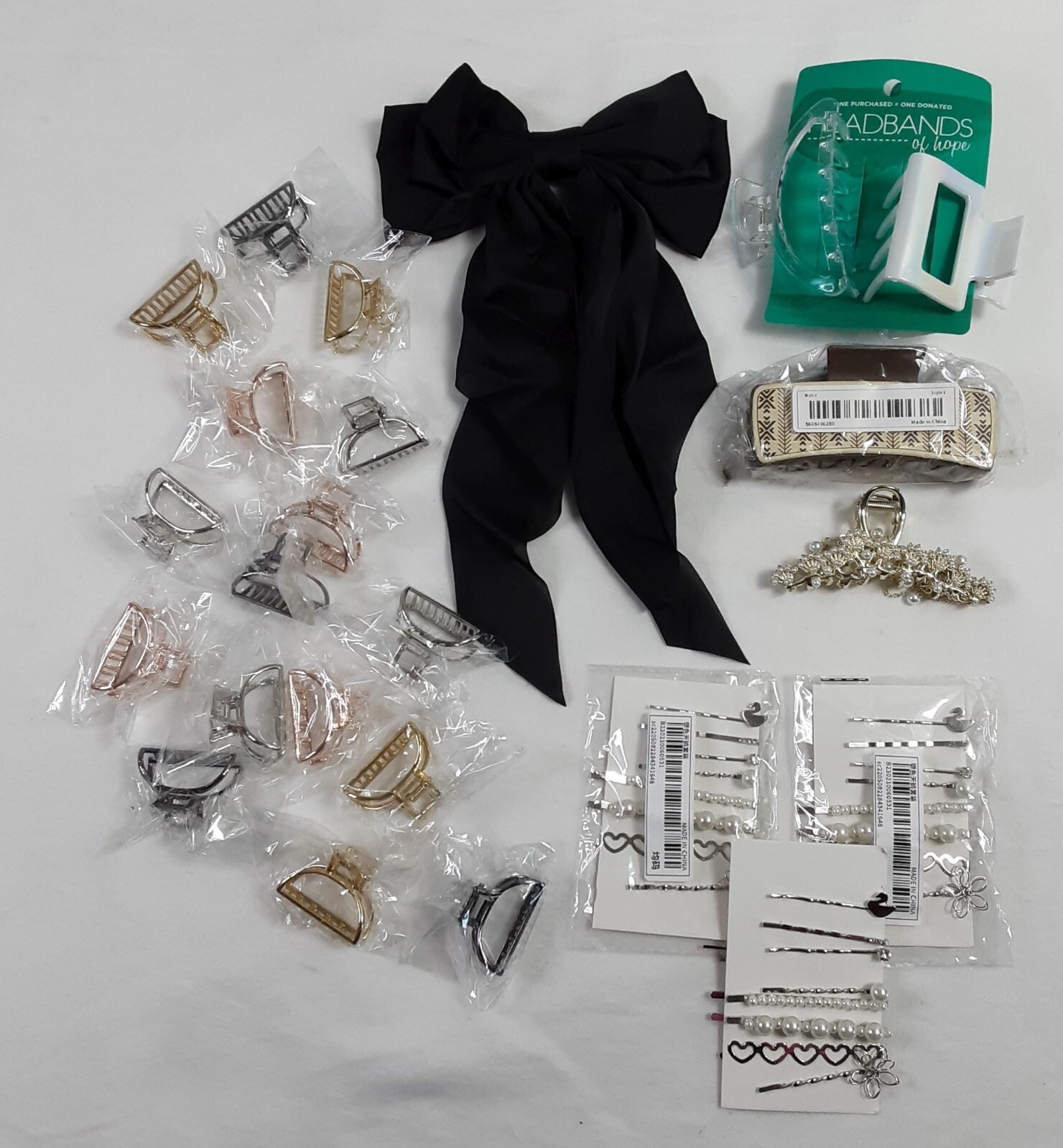 New, Mixed Lot Of Sparkly Faux Pearl Hair Clips, Barrettes, Jawbone Clips & Hair