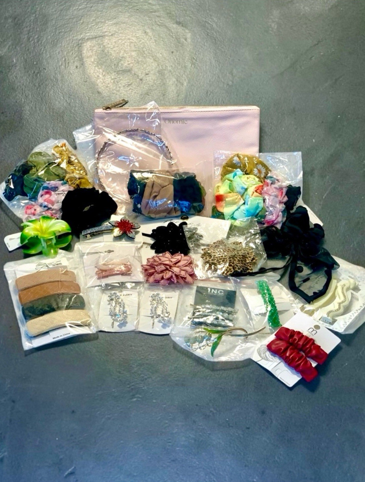 40+ piece Hair accessory Set w/ Pink Pouch & Variety Mixed Colors NWT & handmade