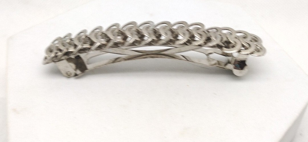 Silver Toned Round Chain Link Metal Clip Hair Barrette Medium Accessory Jewelry