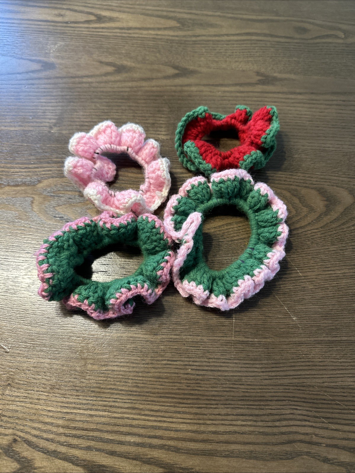 Women’s Handmade Crochet 4 Set Scrunchie Multi Color Hair Ties New