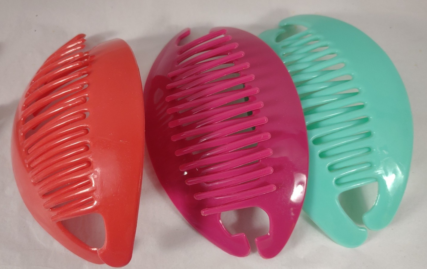 TZERS 80’s VTG Hair 6″ Cincher Clips, Banana Clips, Comb Assortment (A32)
