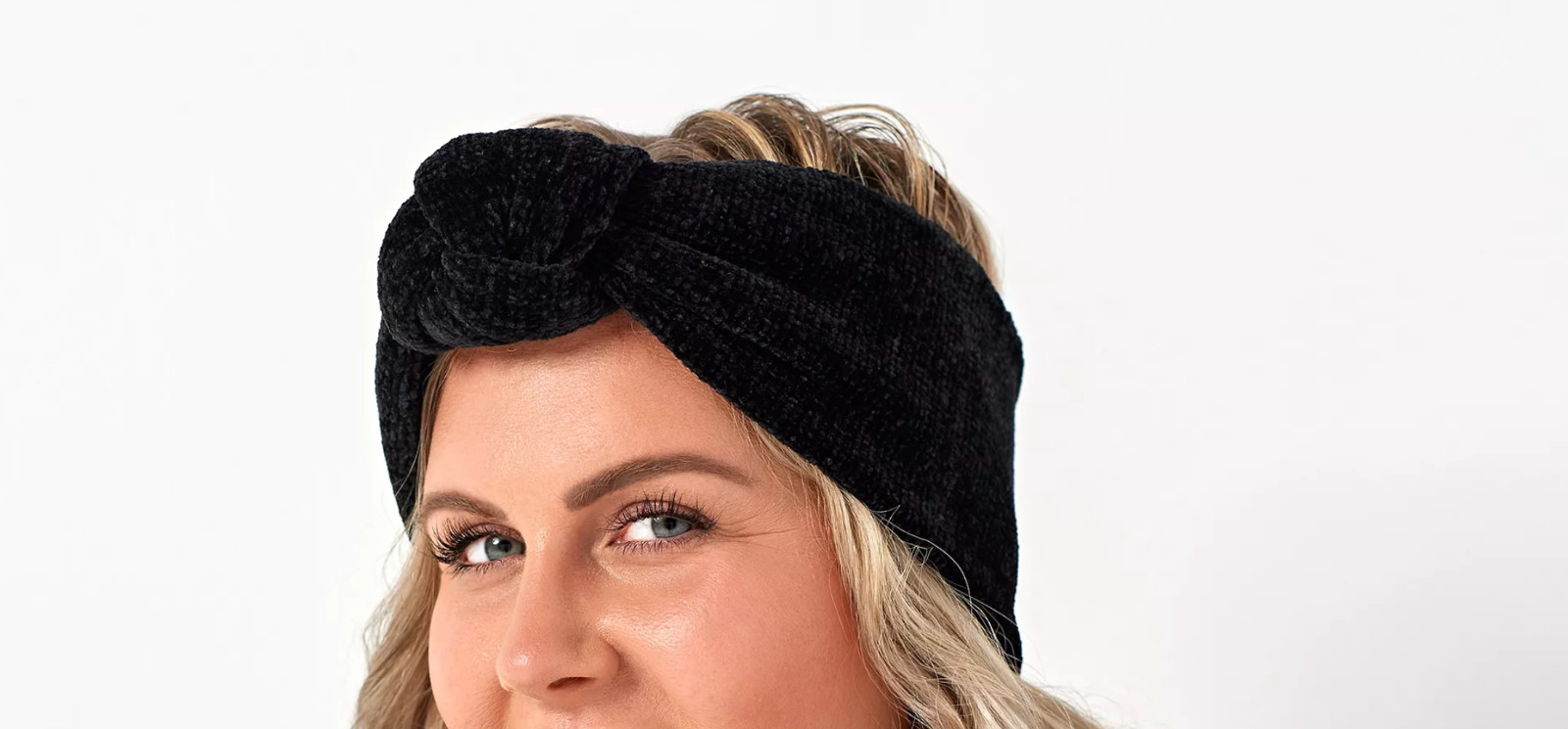 Attitudes by Renee Women’s Chenille Turban Headband Black One Size