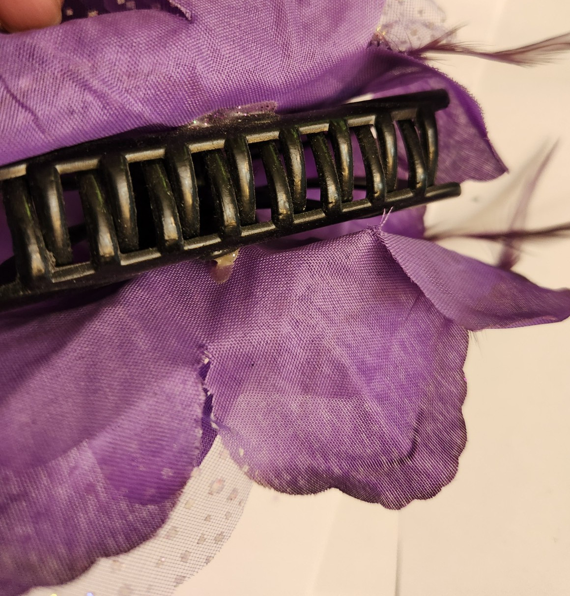 Beautiful Purple and White feather hair clip Approx 5″ X 6″–“”LOOK””
