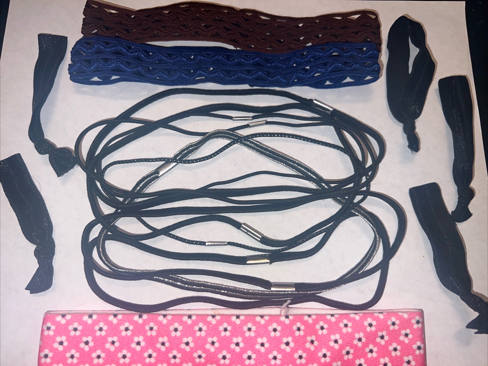 Lot Of Headbands & Hair Ties, 16 Pieces, Various Colors