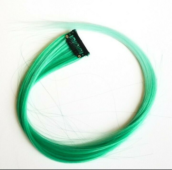 Pastel green ombre hair extension clip in
