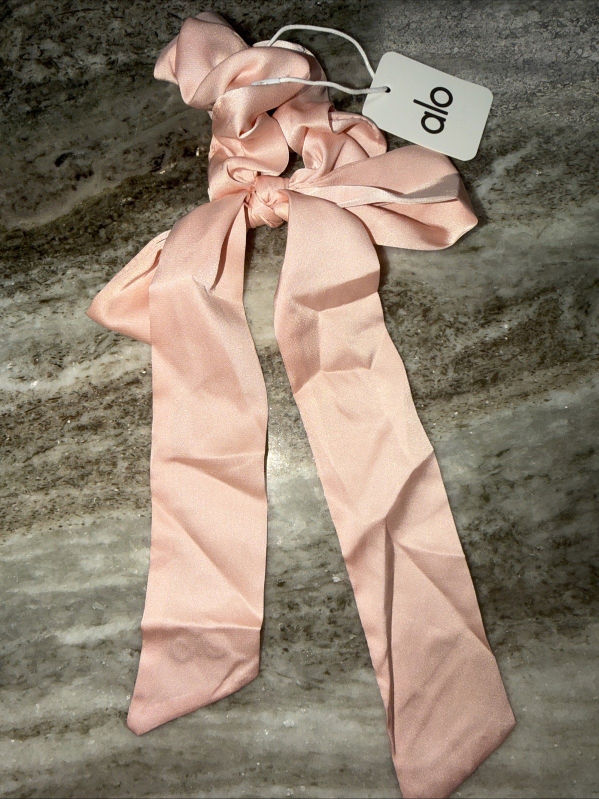 Alo Yoga New love knot hair tie Pink kids women hair bow