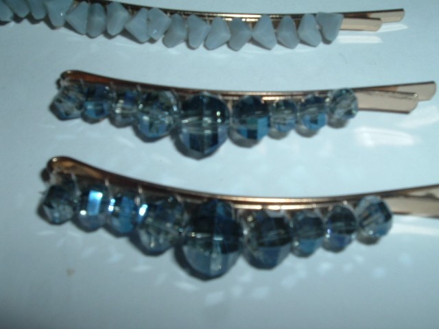 4 VINTAGE BLUE AUSTRIAL CRYSTAL 3.5″ GOLDEN BOBBY PINS