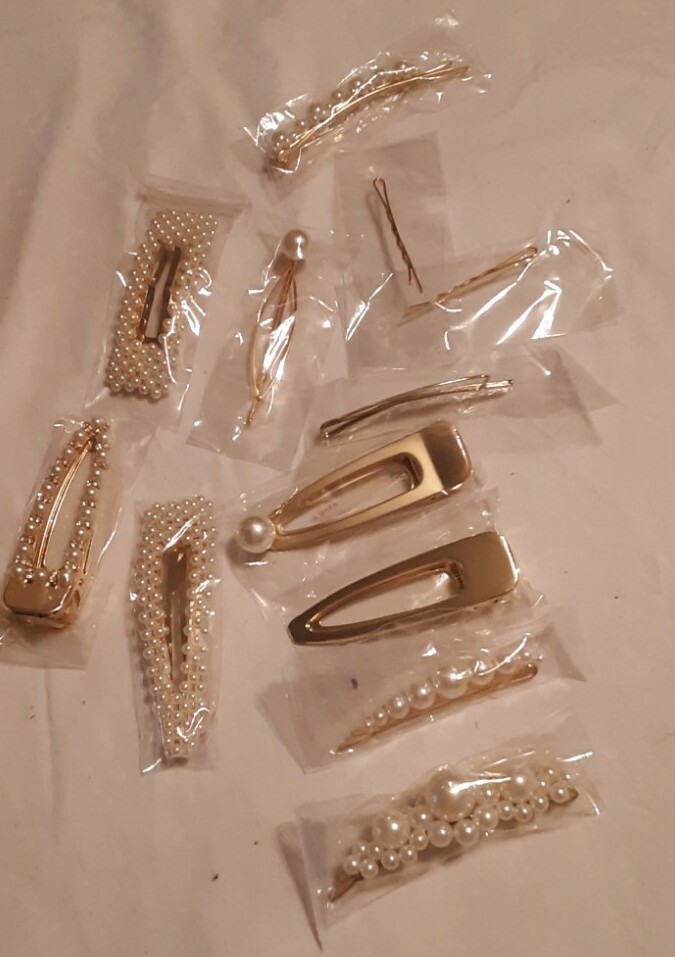Lot Of 11 Pearl And Gold Tone Hair Barretts/ Clips