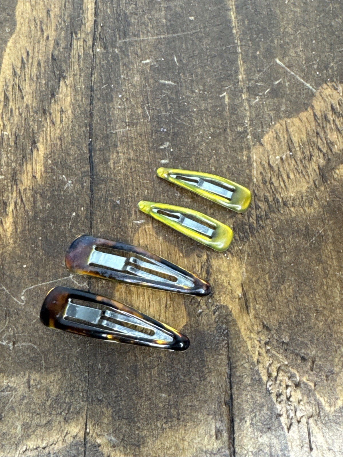 4 Vintage 80s Hair Clips Bend Snap Faux Tortoise Barrettes Brown 2″ & 1.5″