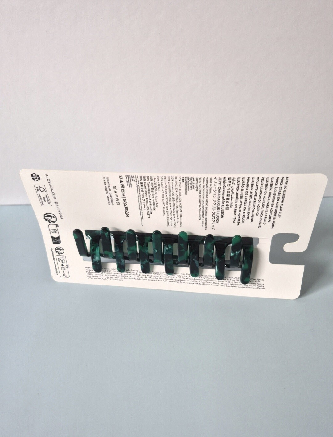 Alo Claw Clip Green
