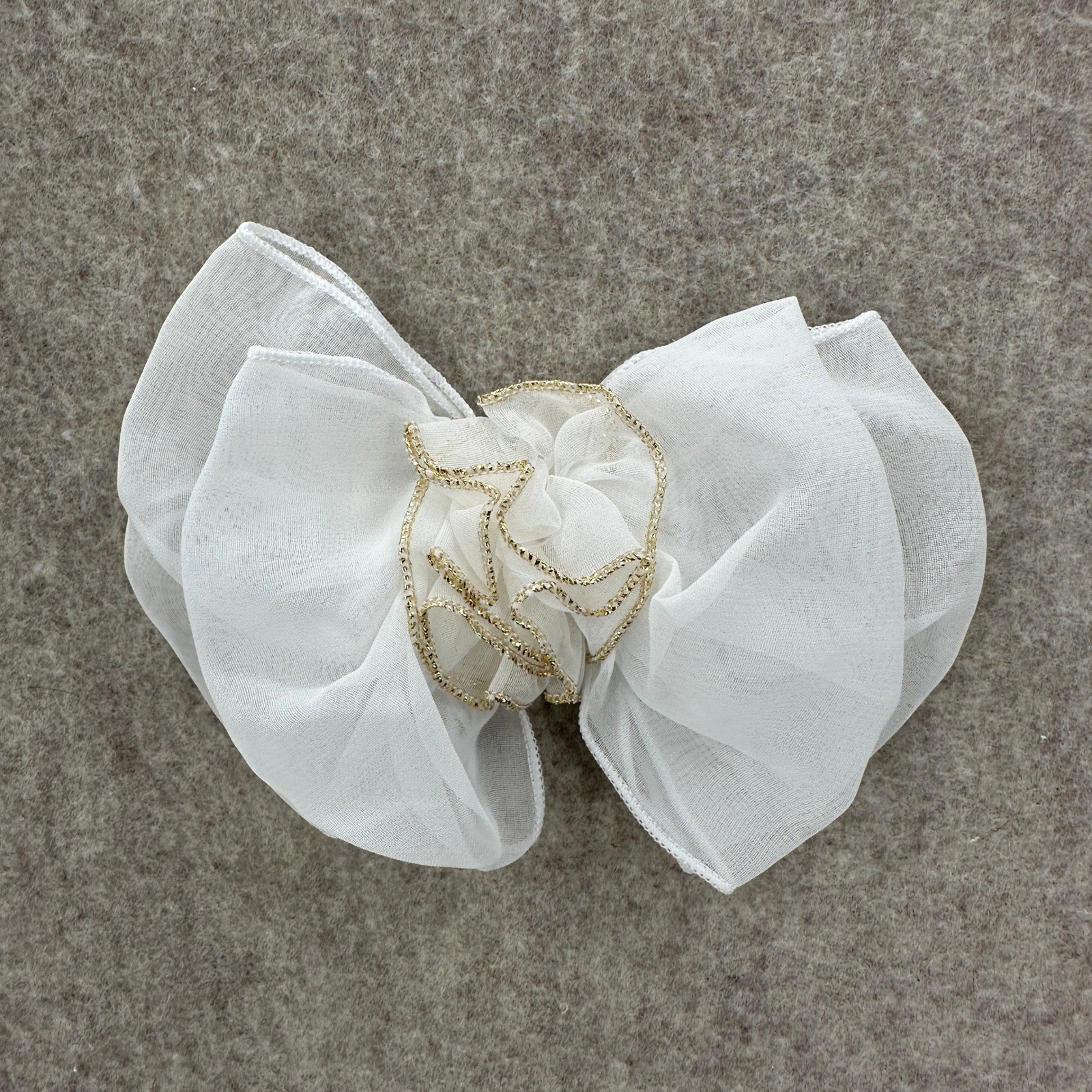 VTG Lot of 4 Handmade Elegant White Organza Fabric Brooch Hair Clip – NO CLIPS