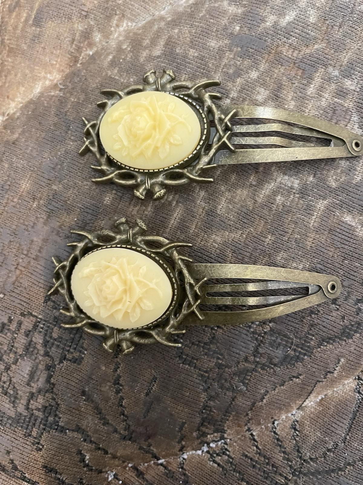 (2) Retro Lemon Fiore Cabochon Vintage Bronze Gothic Snap-in Hair Clips