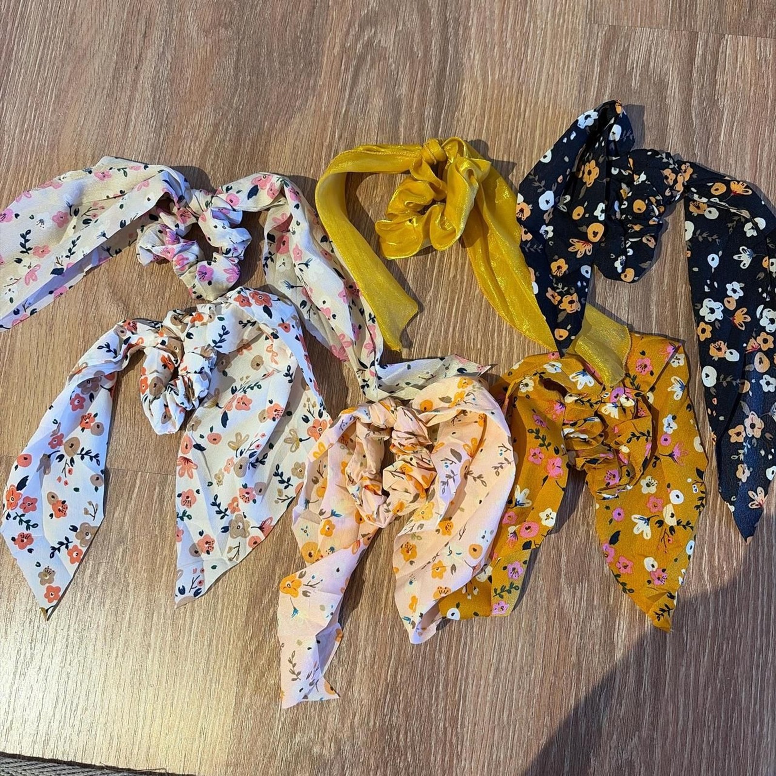 Women’s Multi Hair-accessories scrunchie bows