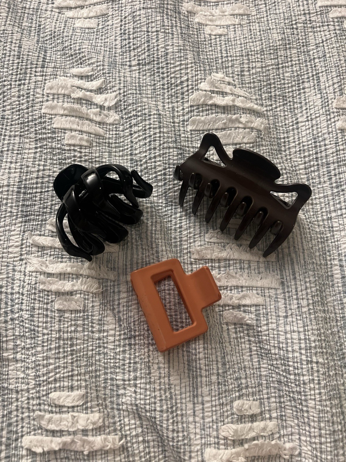 Hair Clips Various Size and Colors 3 Pieces