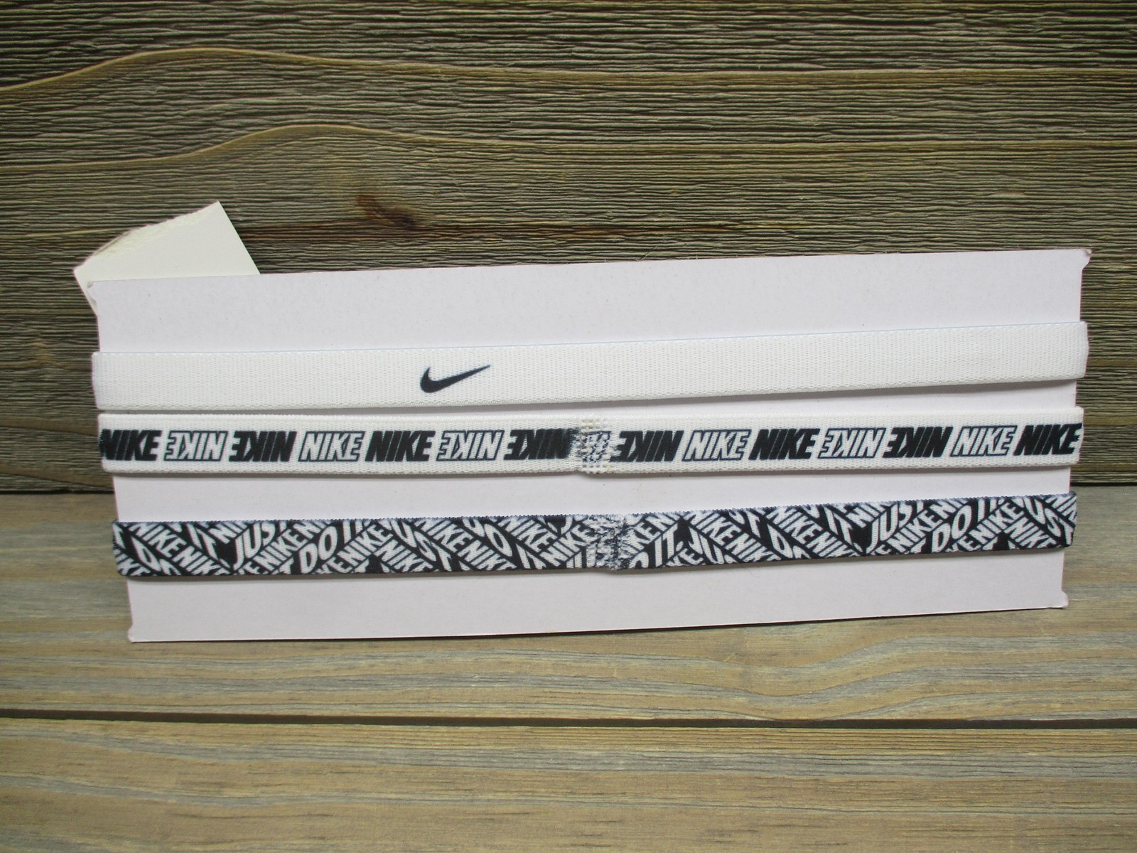 Nike Headbands Womens One Size Black White Sports Elastic Hair Bands 3 Pack