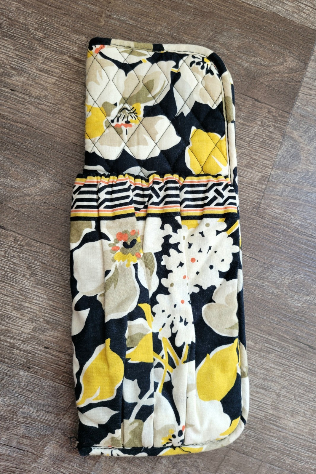 Vera Bradley Curling & Flat Iron Cover Quilted Dogwood Pattern Travel Case