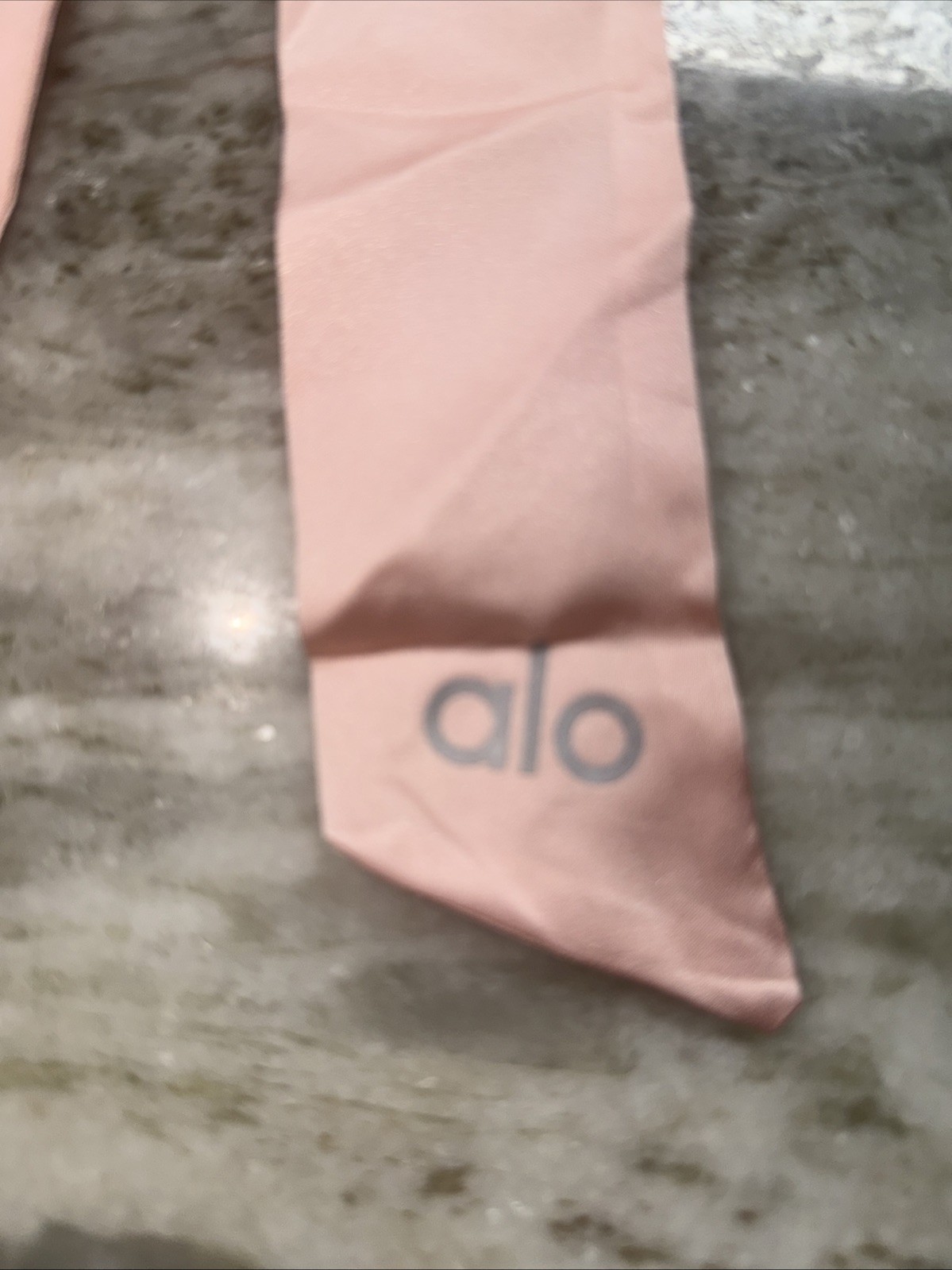 Alo Yoga New love knot hair tie Pink kids women hair bow