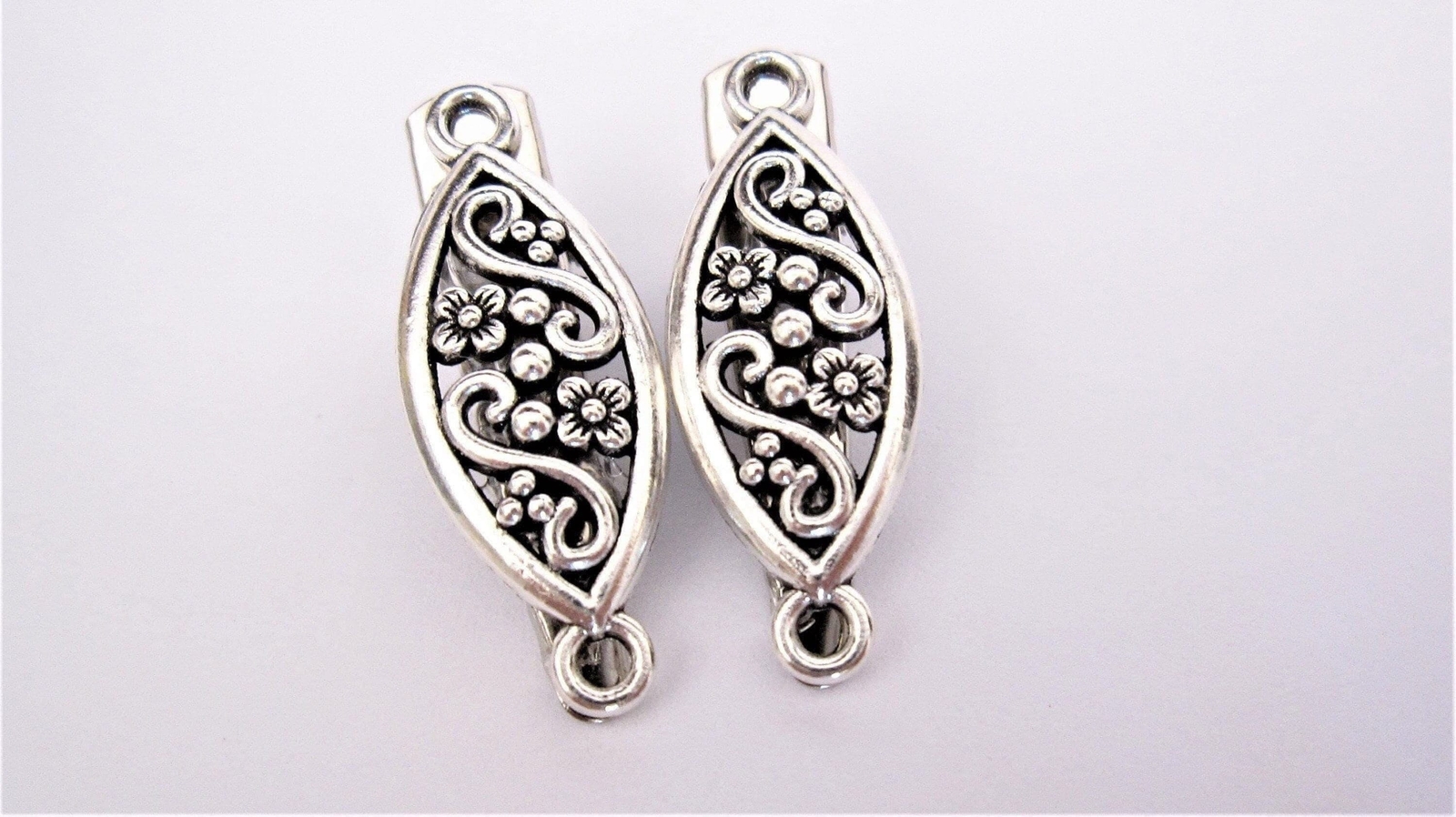 2 small silver scroll and flower metal alligator hair clip for fine thin hair