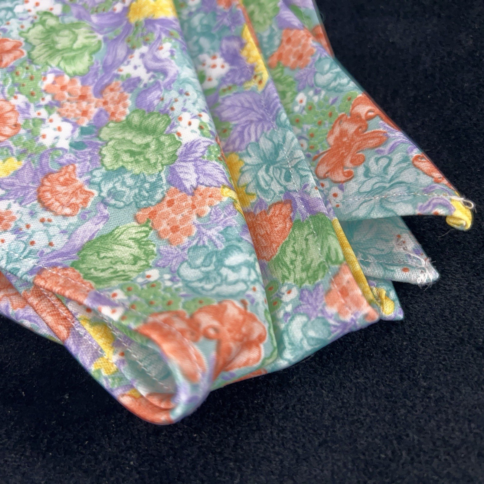 Vintage Pastel Floral Headscarf Stretch 60s Era Triangle Style Retro Pinup