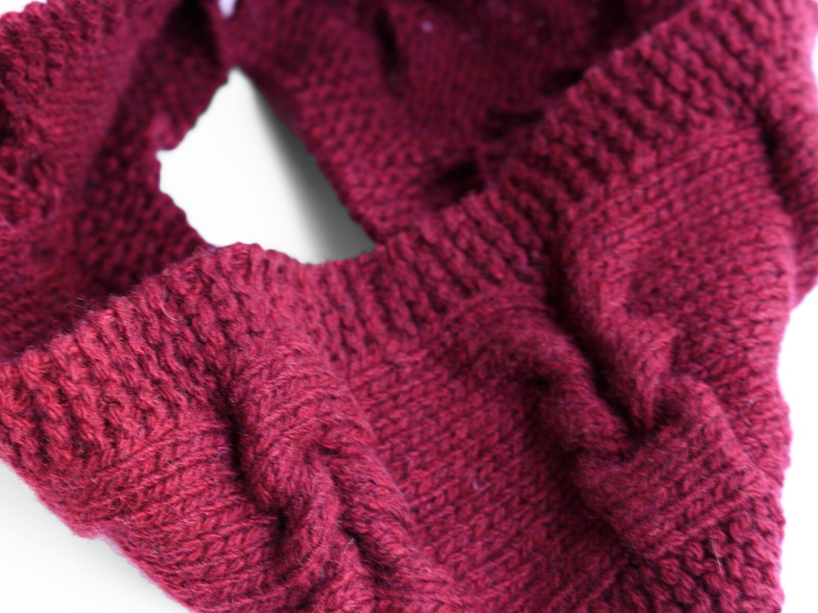 Wool On Skin – 100% Cashmere Handmade Knit Burgundy Headband