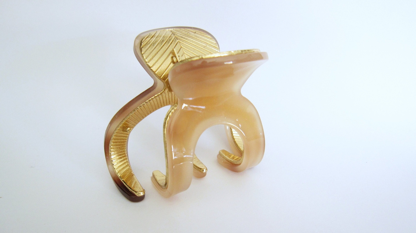 Medium brown beige gold tone textured acrylic and metal hair claw clip
