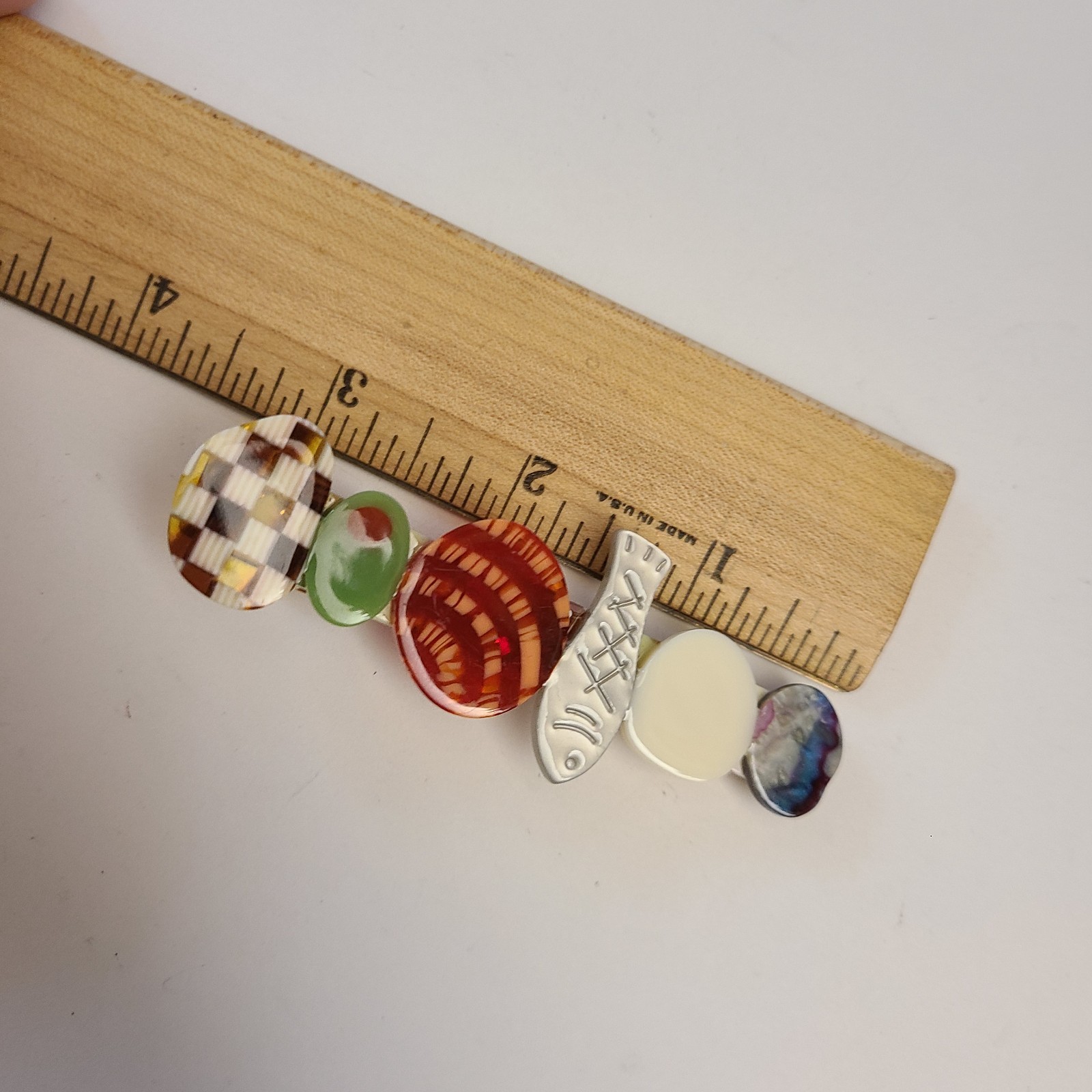 Hors d’Oeuvre Alligator Hair Clip Food Theme Fish Olive Barrette