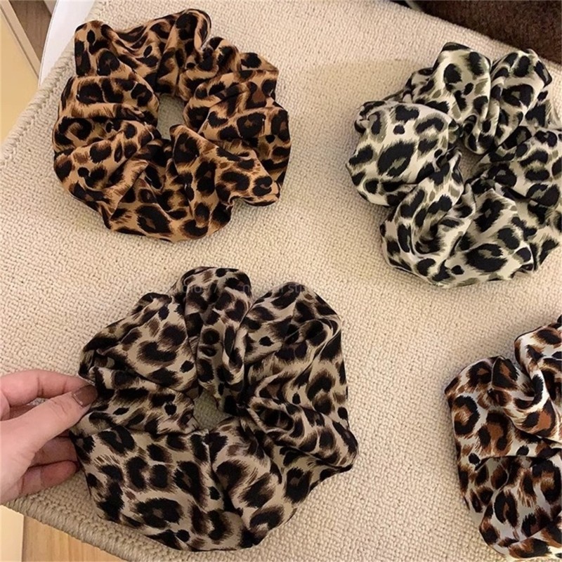Fashionable Leopard Hair Bands Hair Accessories For Casual And Travel Looks