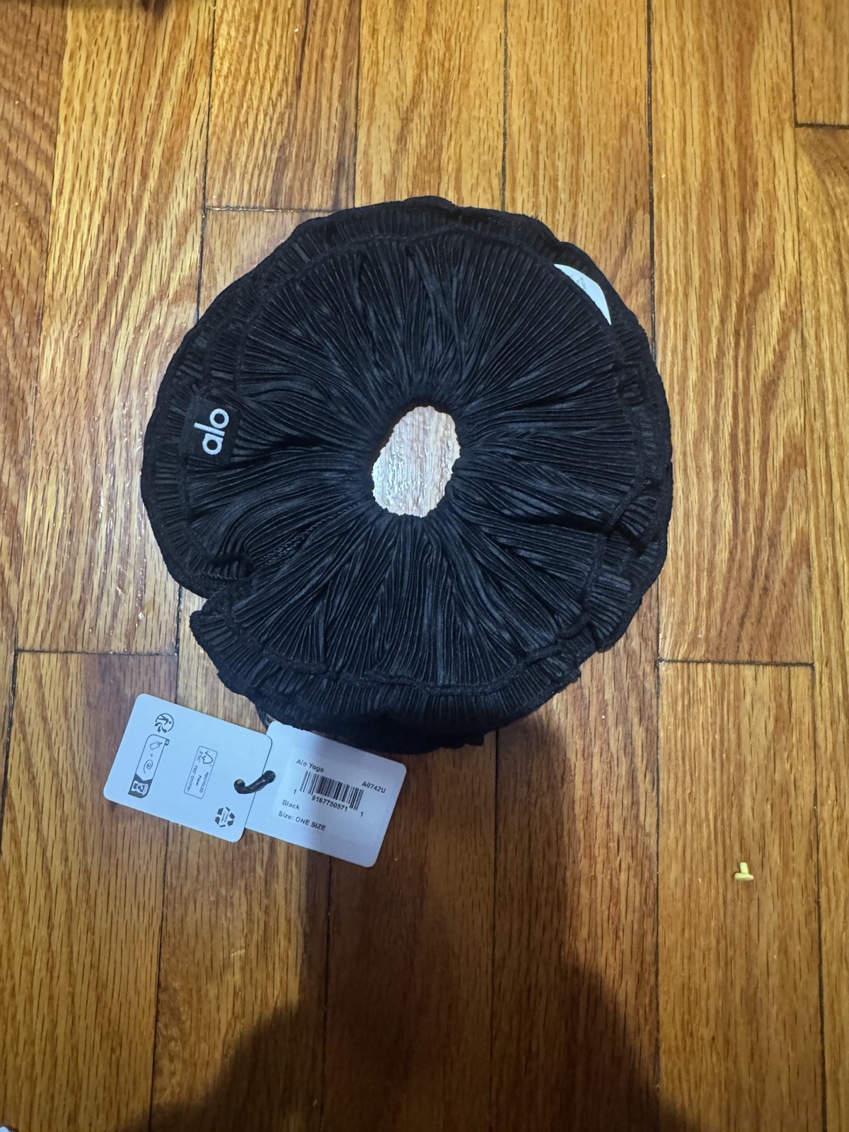 ALO Black Micro Plisse Oversize Scrunchie NEW One Size
