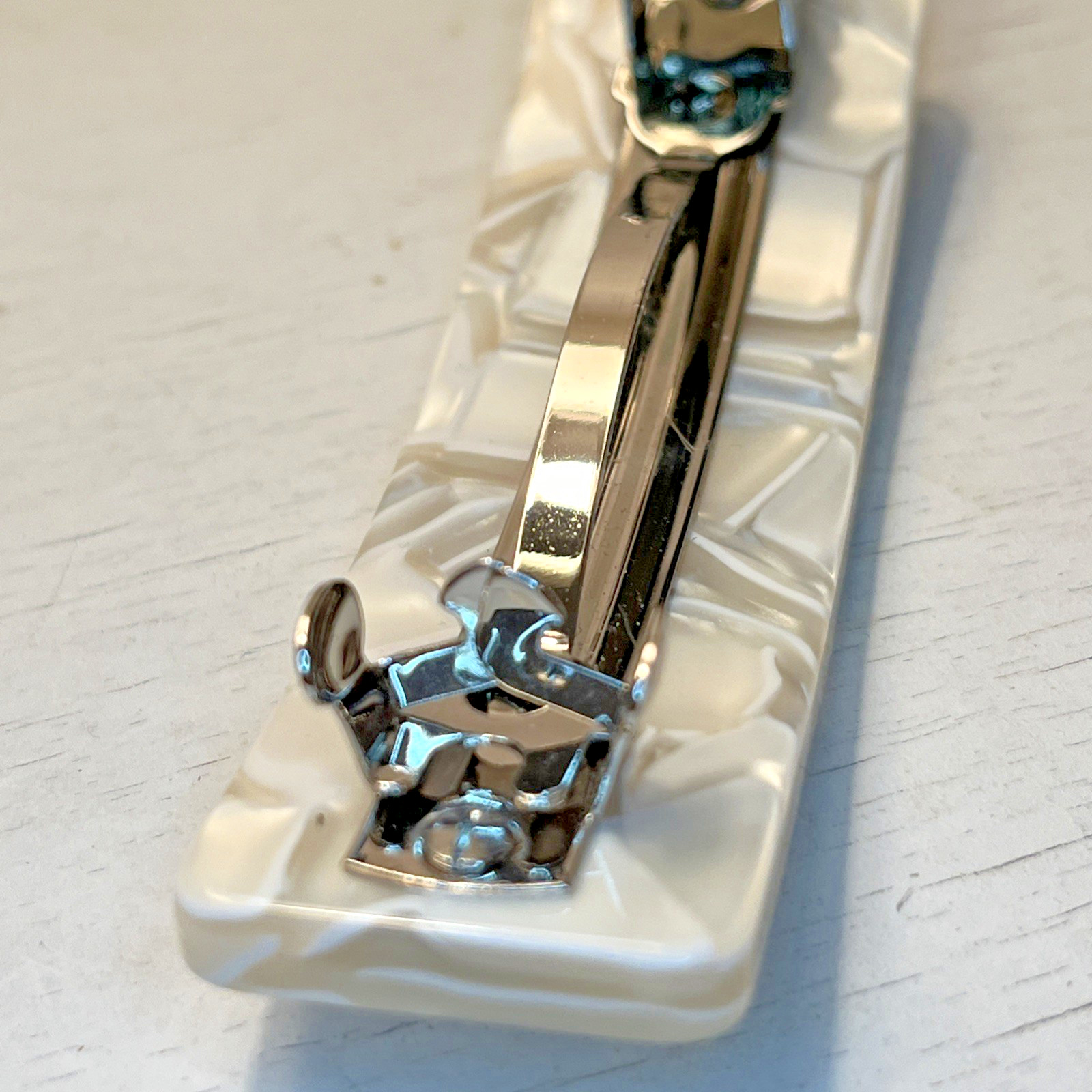 Lululemon Light Ivory White Marbled Hair Barrette Clip Pearlescent Acetate Logo
