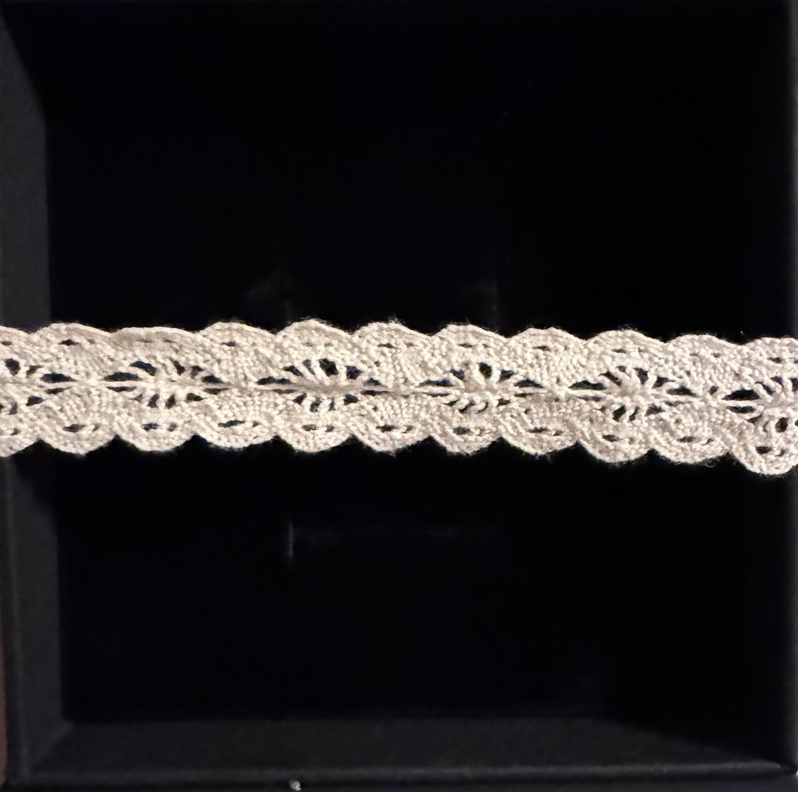 Lot of 3 Women’s Stretch Lace & Braided Headbands Black/White Geometric