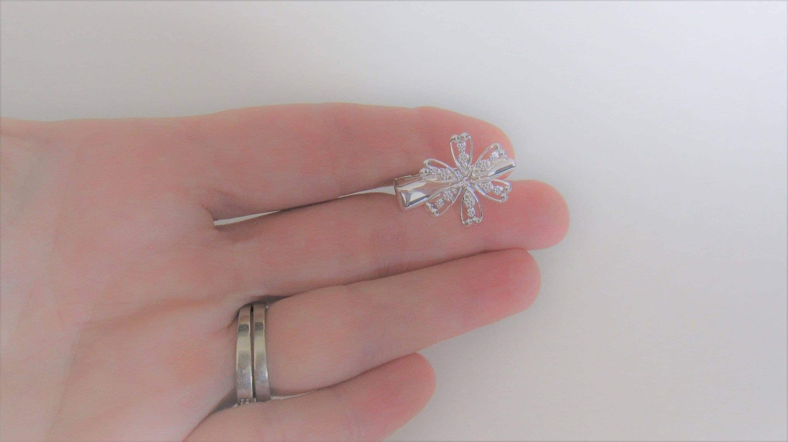 Set of 2 extra small silver flower metal alligator hair clip for fine thin hair