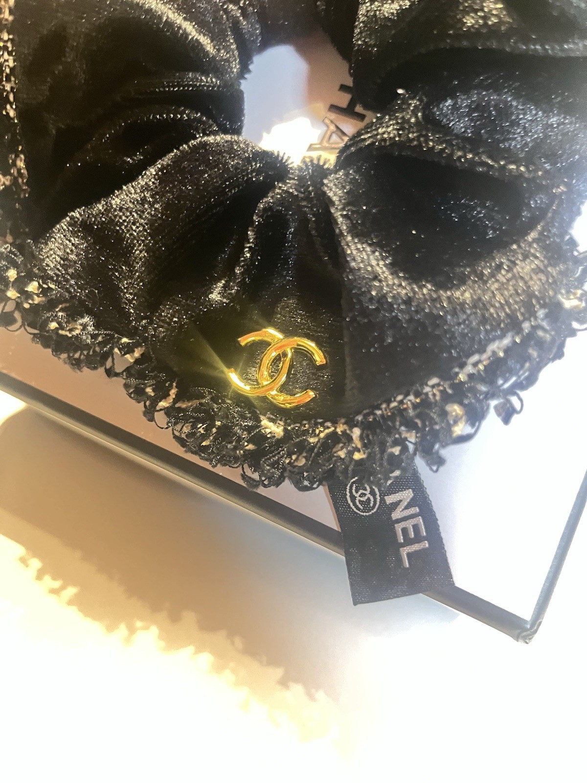 Chanel Novelty Beauty GIFT Hair Accessory Scrunchie Hair Tie