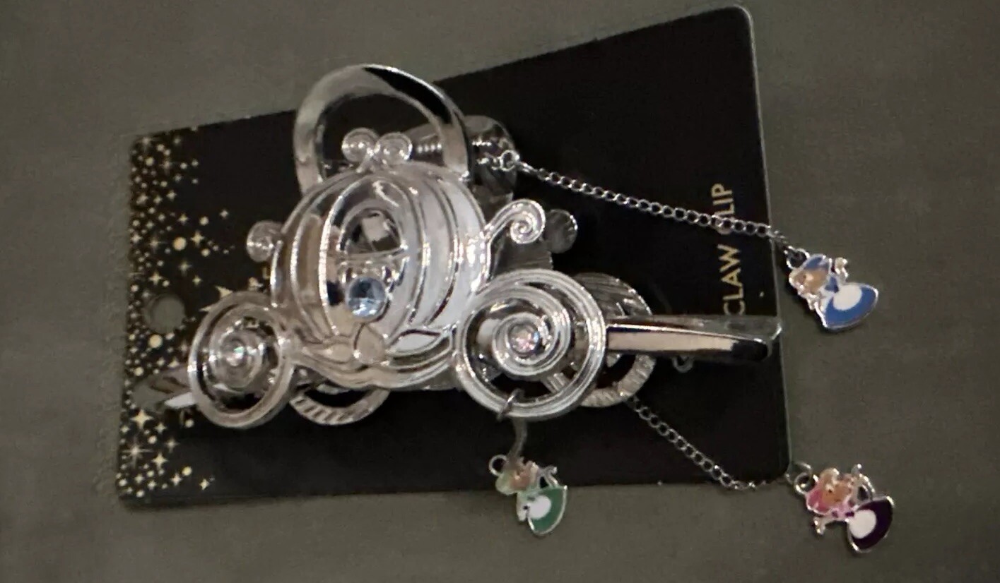 Disney Cinderella Metal Carriage Claw Clip with 3 Charms. New In Packaging.