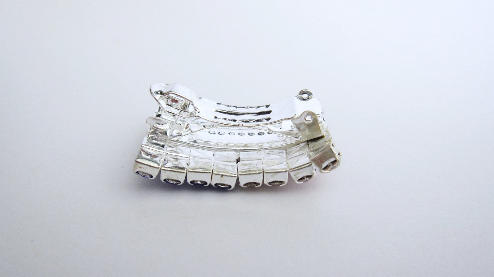 Extra small american flag red white and blue crystal hair clip fine thin hair
