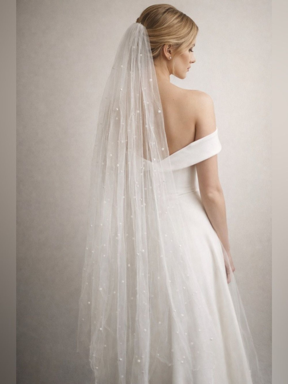 ✨ Pearl Embellished Bridal Veil / Hair Comb – Romantic Elegant ✨