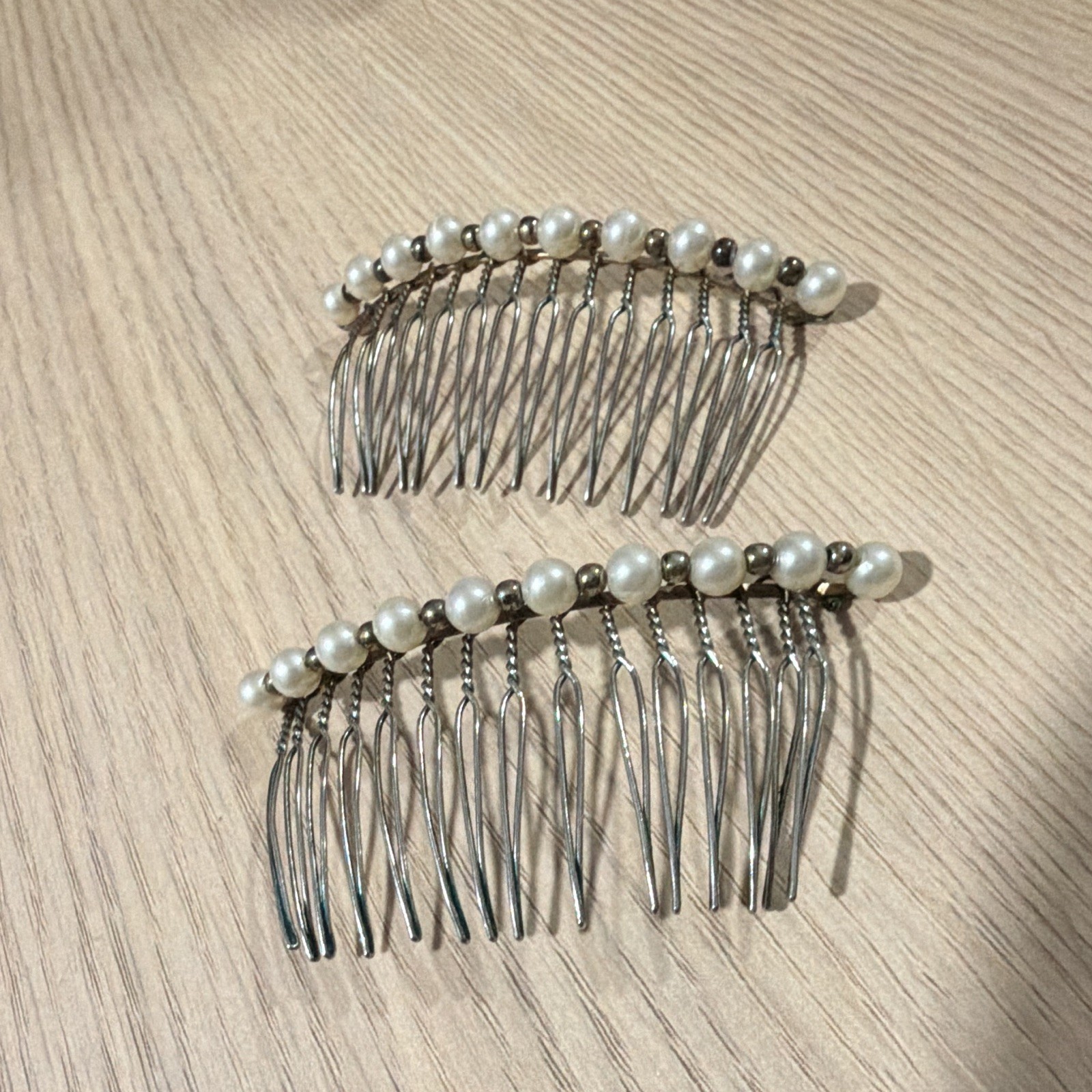 Set of 2 Silver Tone Metal Faux Pearl Beaded Hair Combs Classic Formal vintage