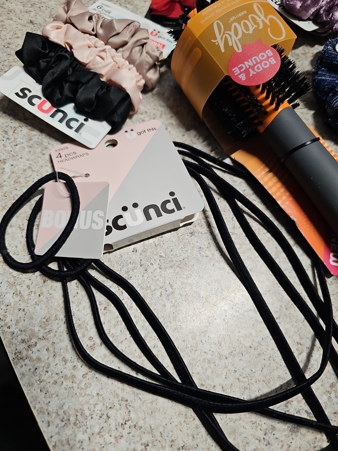Scunci Lot Of 12 Assorted Hair Accessories