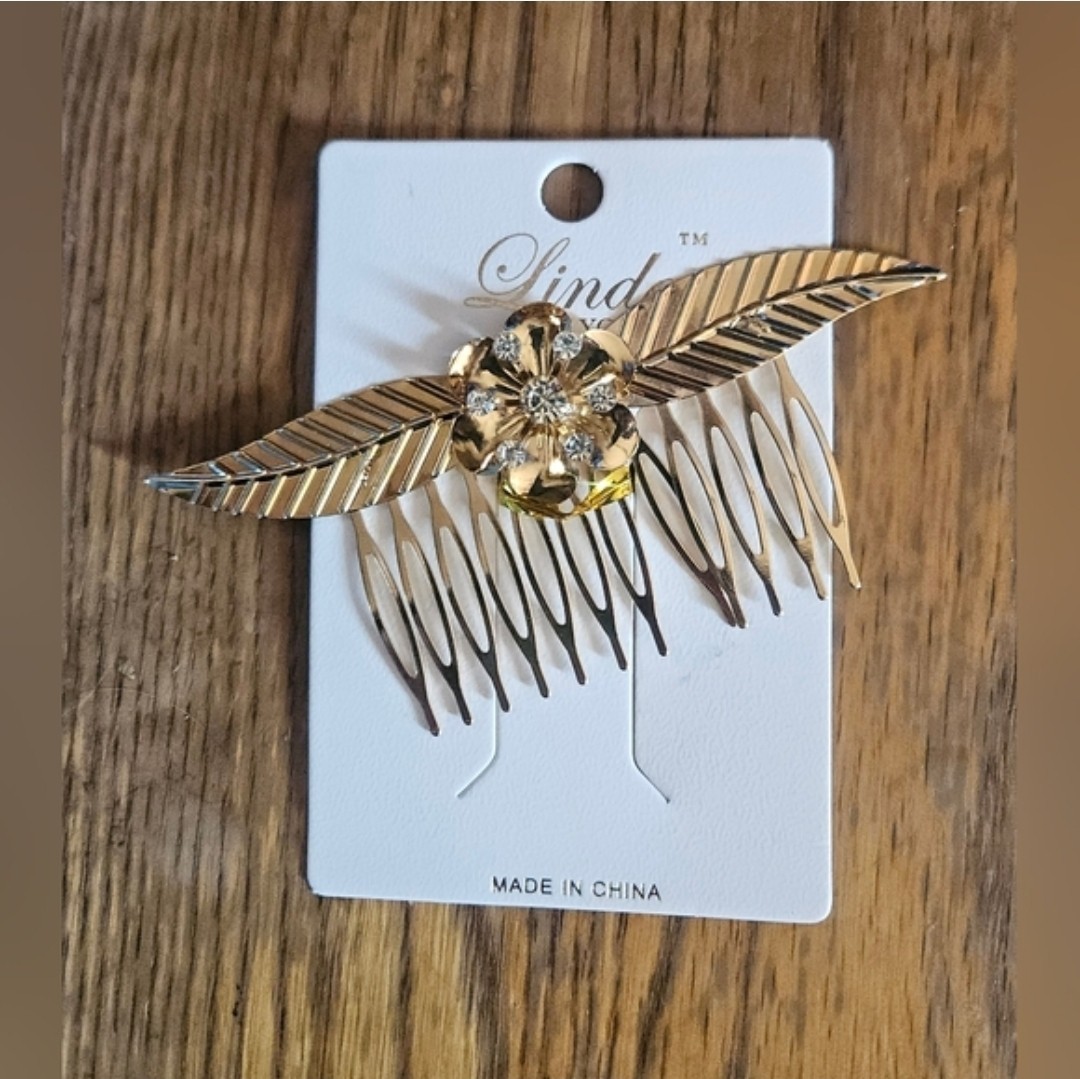 Elegant Gold Hair Comb with Rhinestone & Floral Design BNIB