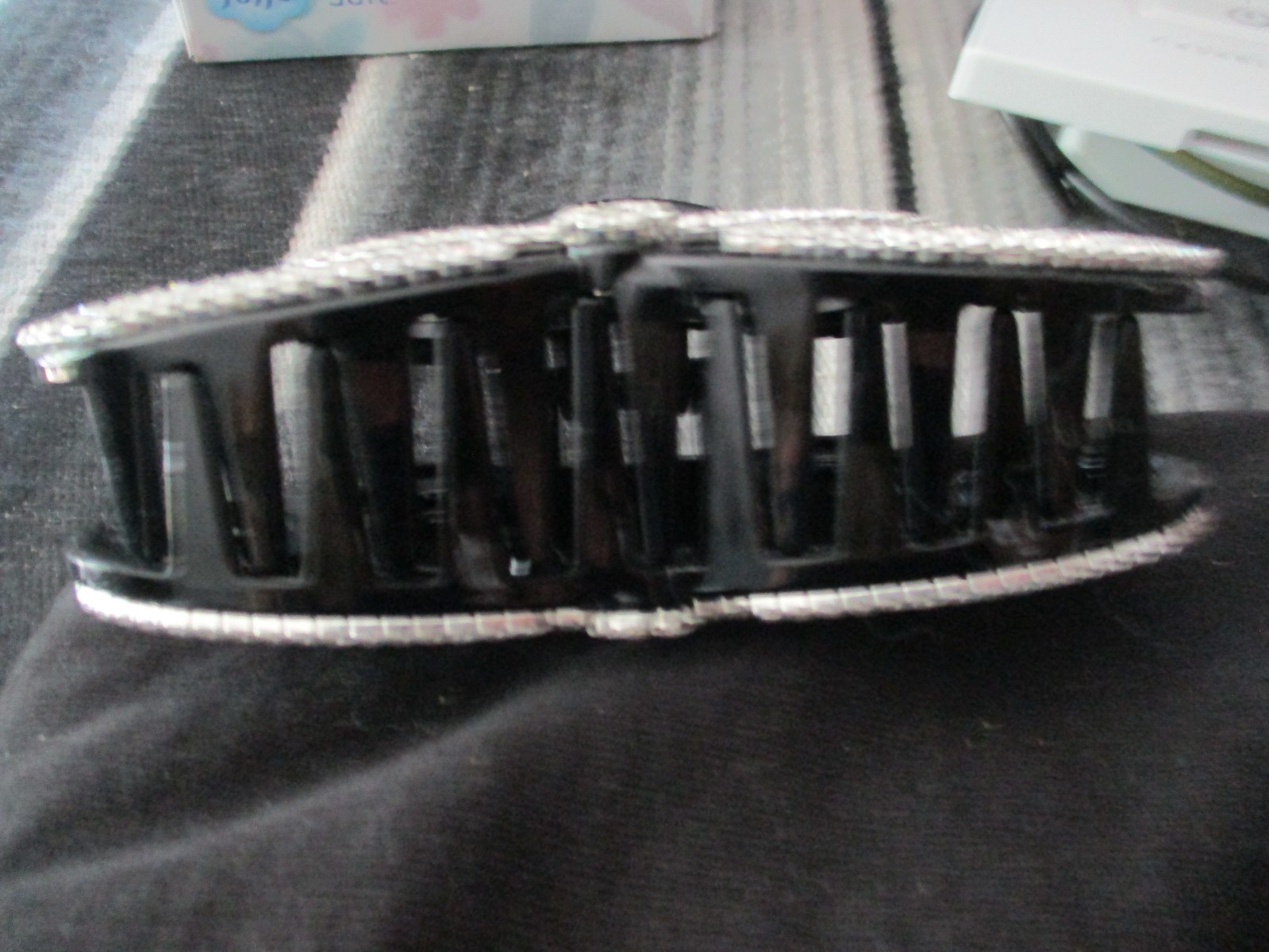 Brand New Gorgeous Black w/Rhinestone Hair Clip for Women – Thick Hair, Big