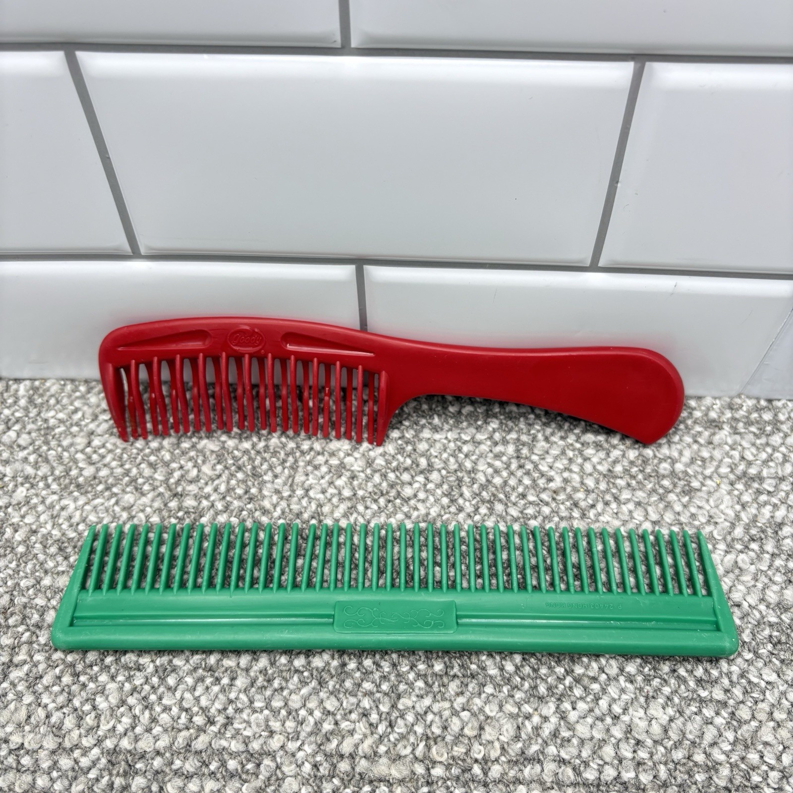 Goody VTG Red Comb W Handle PLUS VTG Green Comb P24403 Hong Kong Made Hair HG18