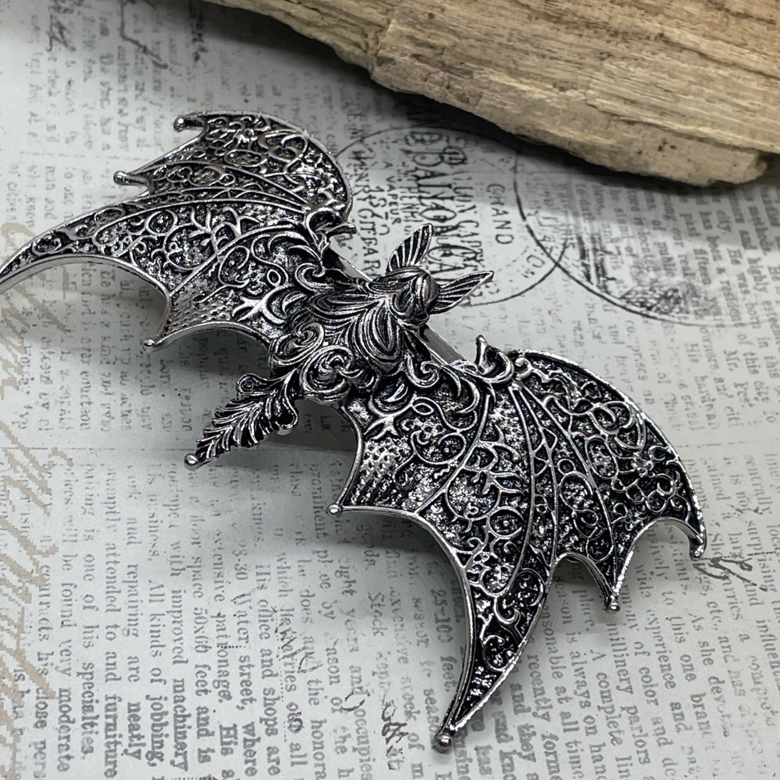 Festival Silver Bat Bats Gothic Celti Moon magic Spell Love Hair Clip Comb