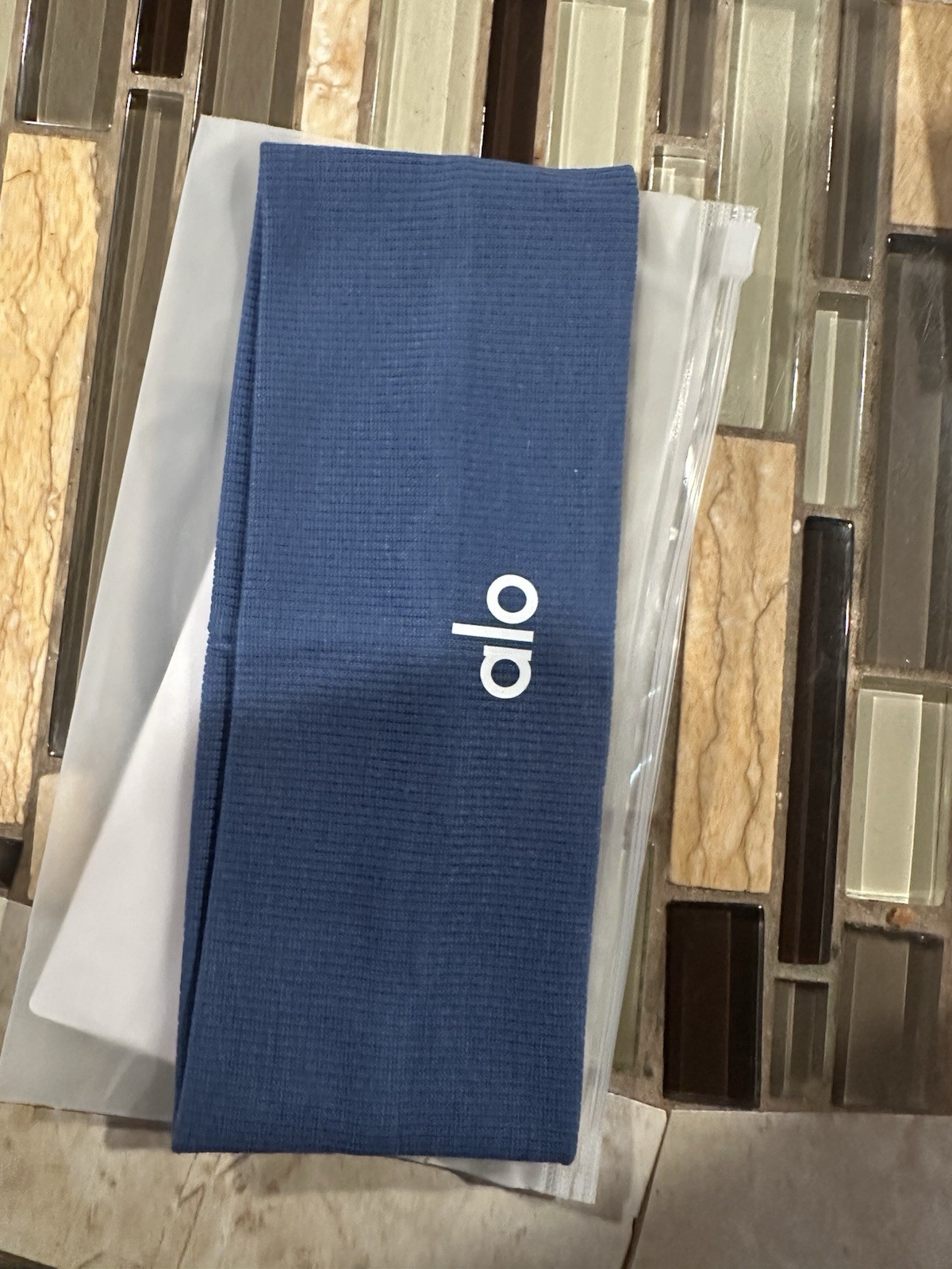Alo Yoga Performance Conquer Headband For Ladies Yoga Running Jogging Fitness