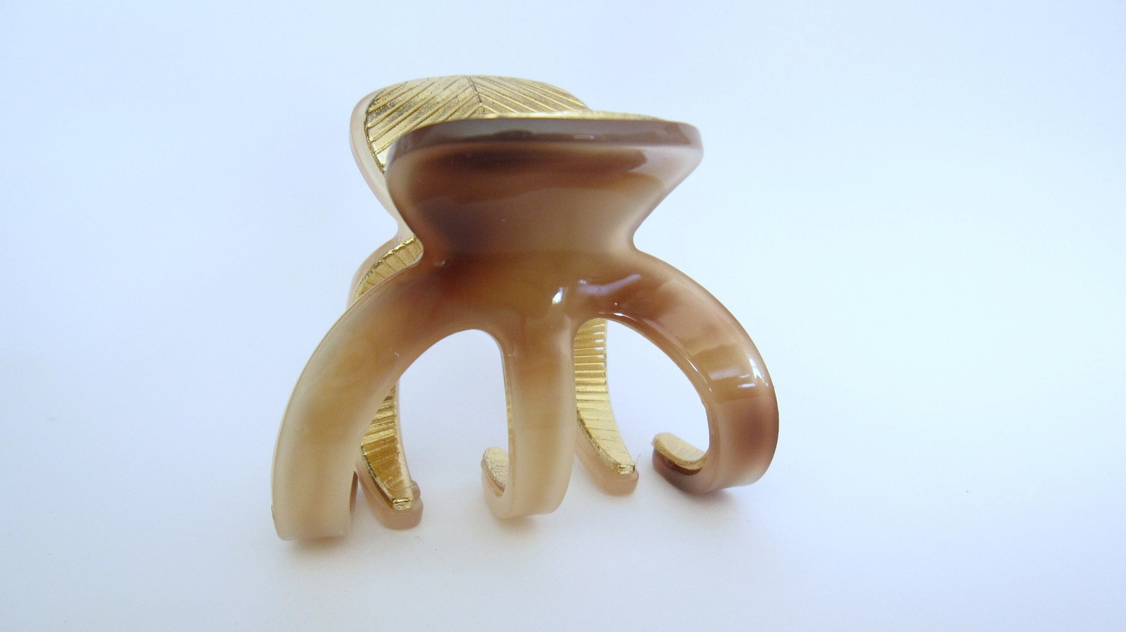 Medium brown beige gold tone textured acrylic and metal hair claw clip