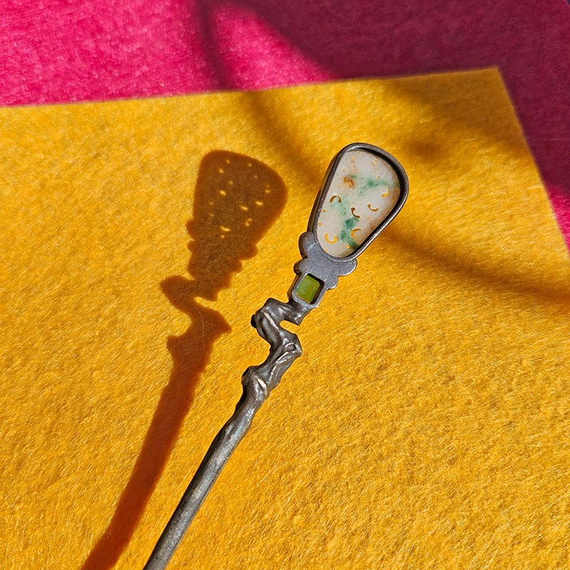 A Hair Pin Named “Butterfly Dance Among Immortal Blossoms”