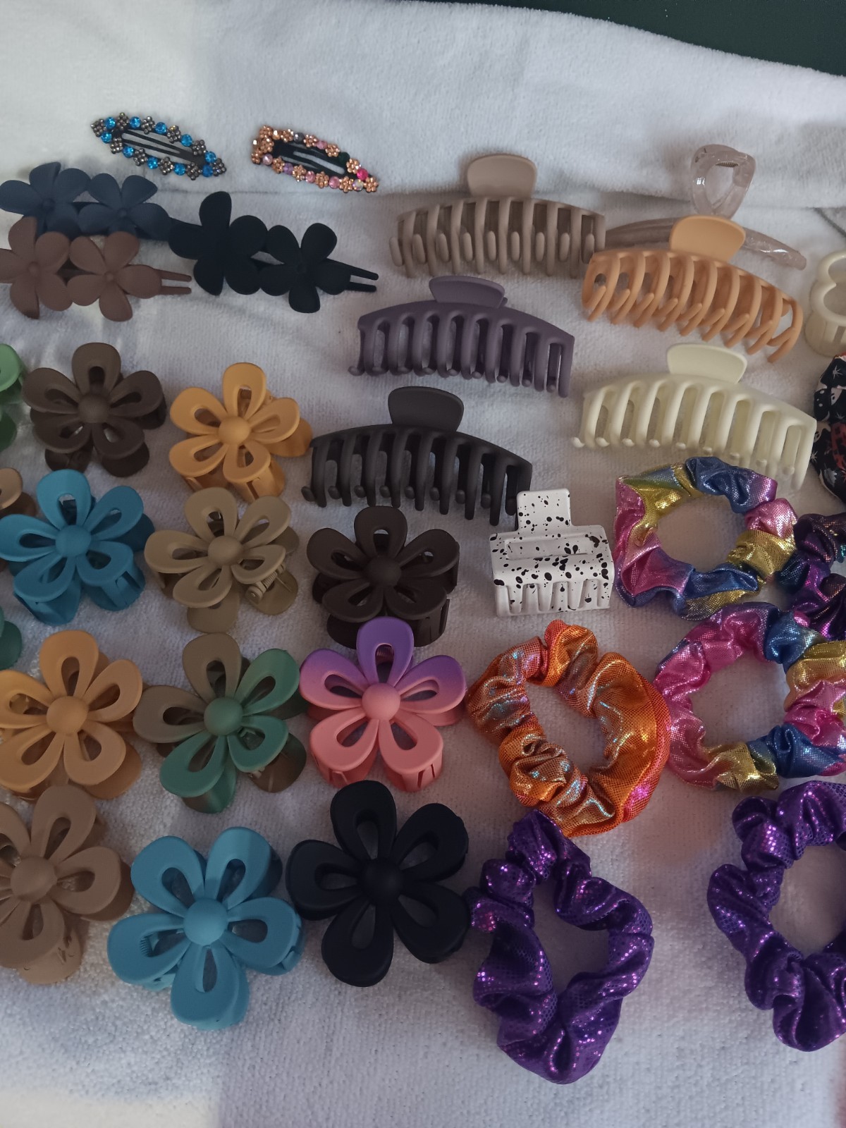 Lot Of 41 Hair Accessories For Any Occasions.